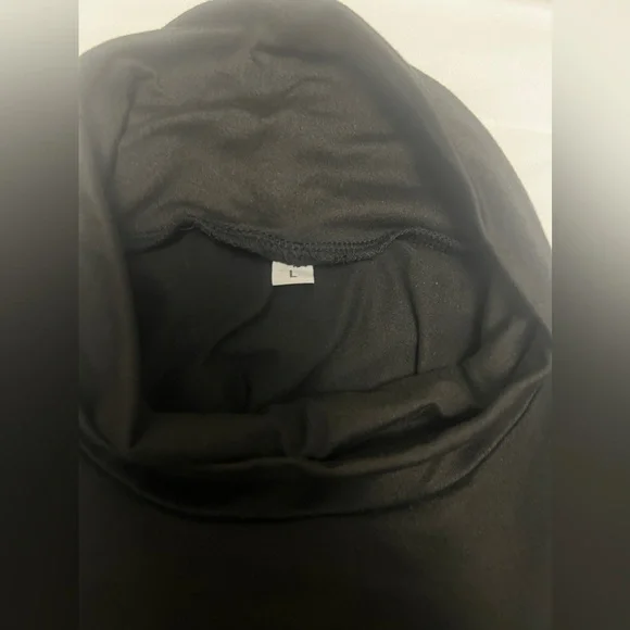 Black Fitted Maternity Dress - Picture 2 of 3